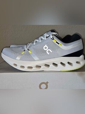 On Cloudsurfer 2 Men's Size 10.5 Glacier/Ivory BNIB